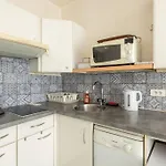 Apartment 1 Bedroom In Montmartre Neighborhood. Ideal Location 1 Min To Metro