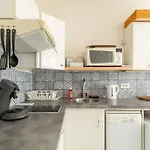 Apartment 1 Bedroom In Montmartre Neighborhood. Ideal Location 1 Min To Metro