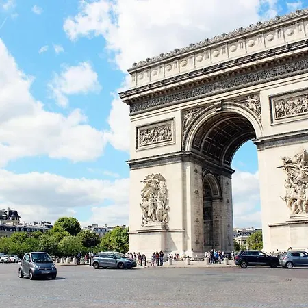 Appartamento 1 Bedroom In Montmartre Neighborhood. Ideal Location 1 Min To Metro Parigi